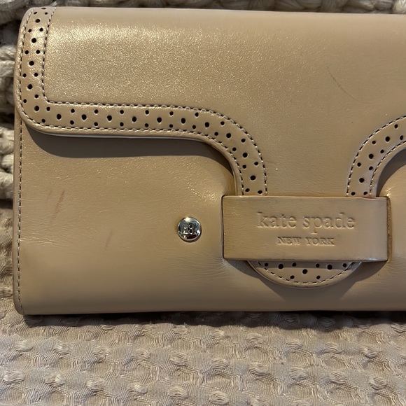 Kate Spade camel Wallet - Picture 2 of 5